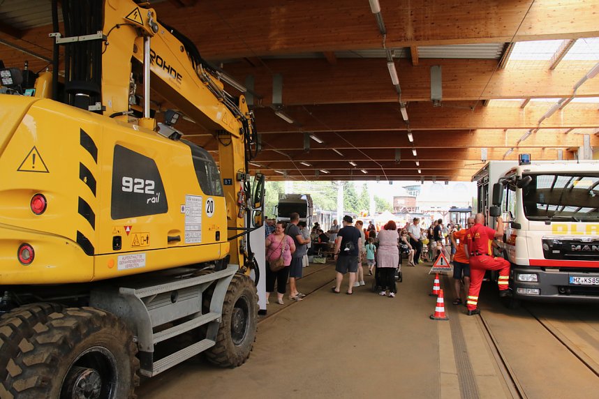 125 Jahre Stra&szlig;enbahn Nordhausen - Geburtstagsfeier im Depot
