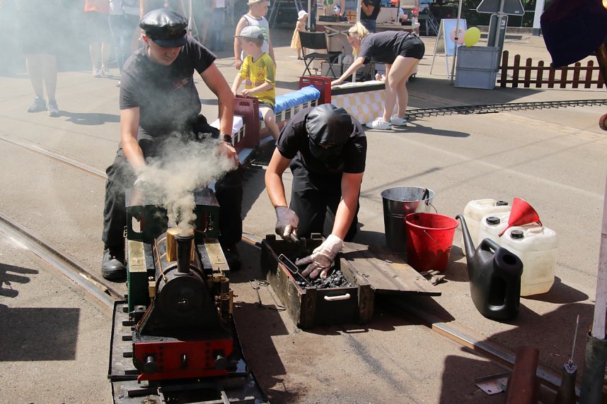 125 Jahre Stra&szlig;enbahn Nordhausen - Geburtstagsfeier im Depot