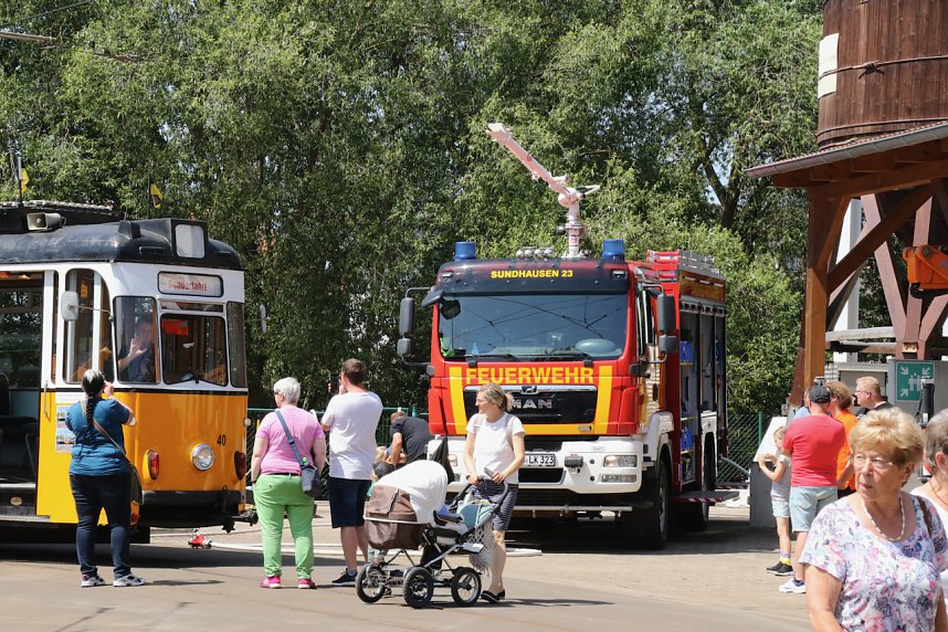 125 Jahre Stra&szlig;enbahn Nordhausen - Geburtstagsfeier im Depot