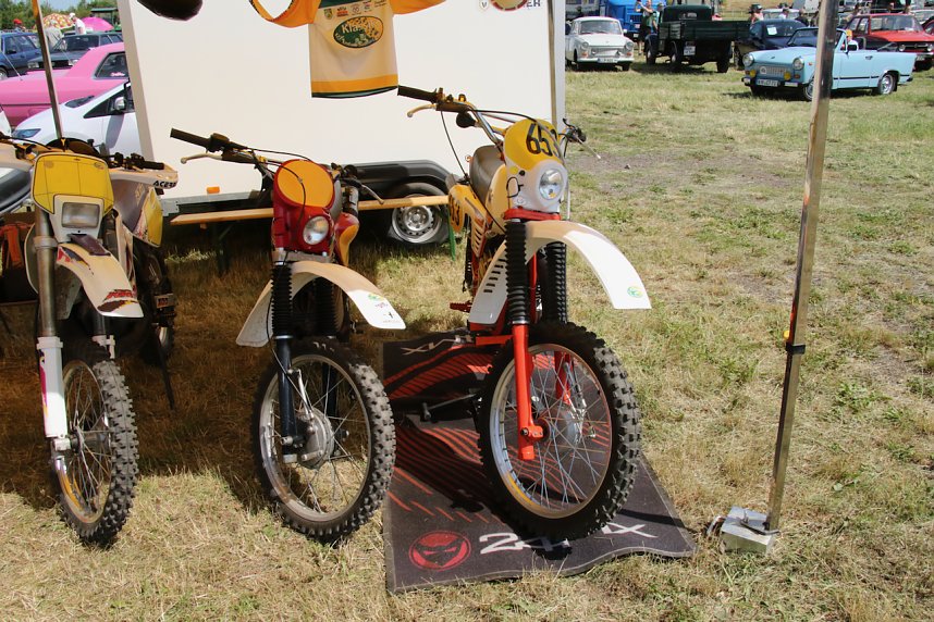 Oldtimertreff des MC Roland auf dem Scheunenhof