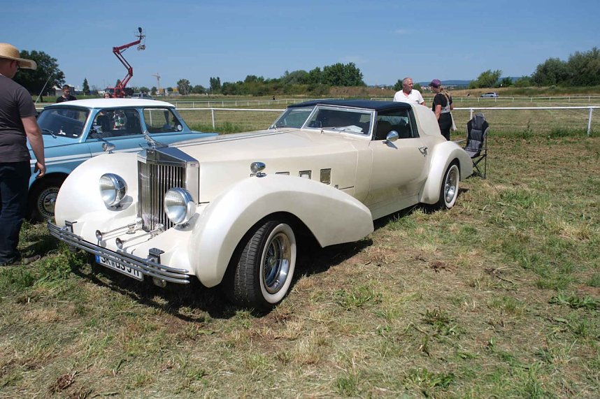 Peter Blei unterwegs beim Oldtimertreff am Scheunenhof