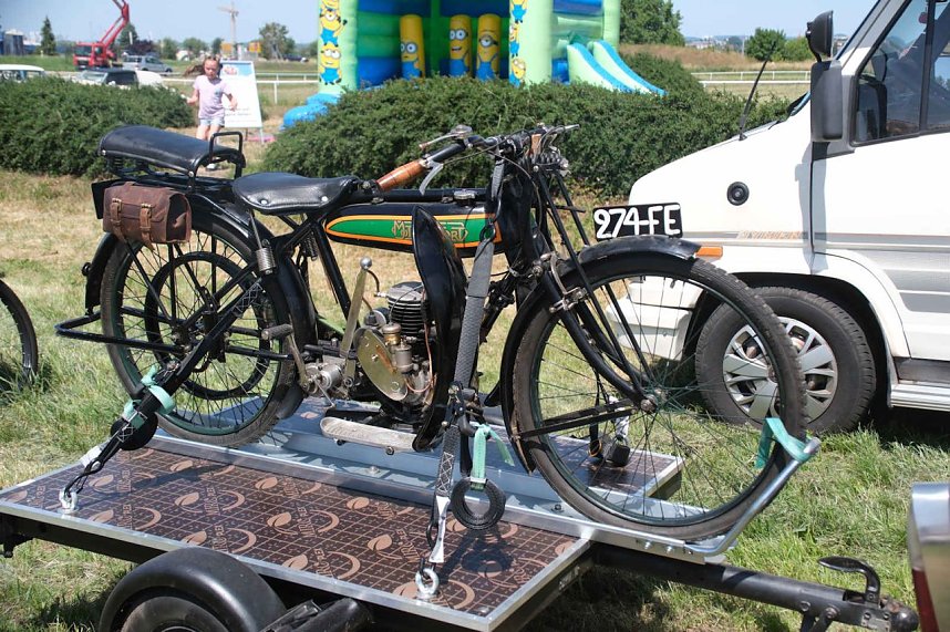 Peter Blei unterwegs beim Oldtimertreff am Scheunenhof