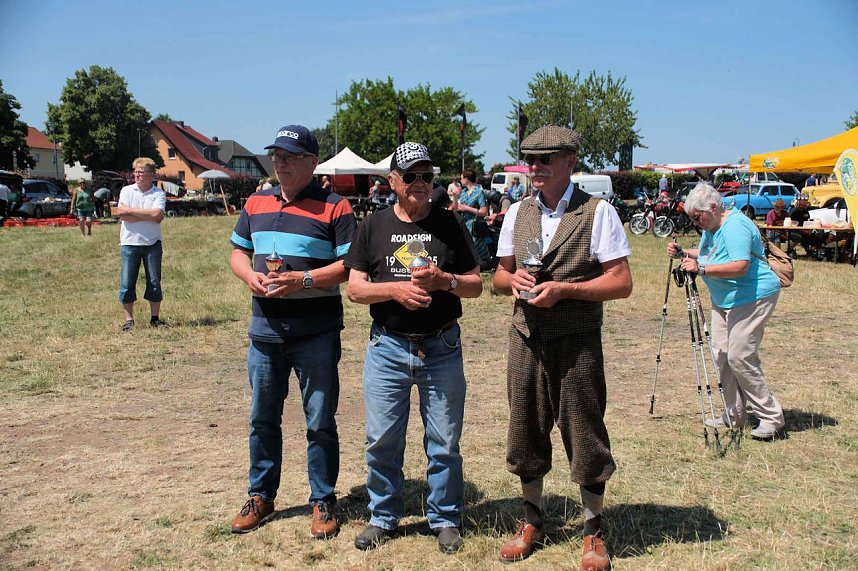 Peter Blei unterwegs beim Oldtimertreff am Scheunenhof