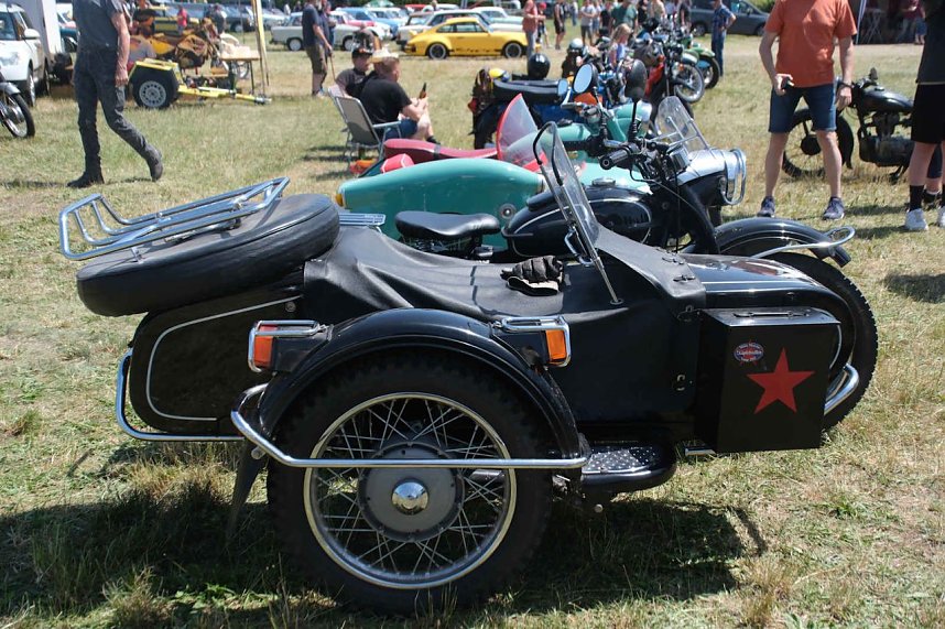 Peter Blei unterwegs beim Oldtimertreff am Scheunenhof