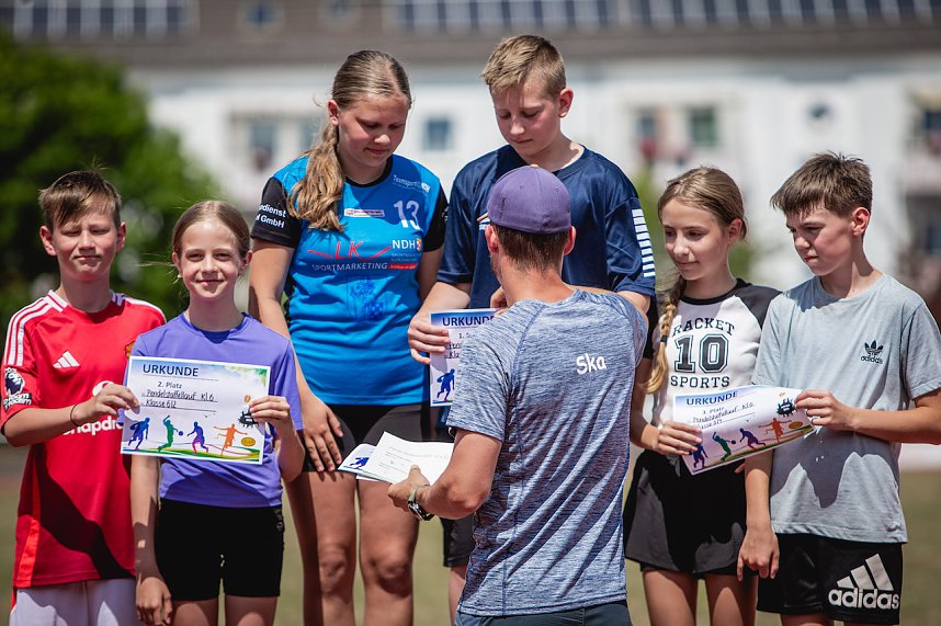 Sportfest des Humboldt Gymnasiums auf dem Hohekreuzsportplatz