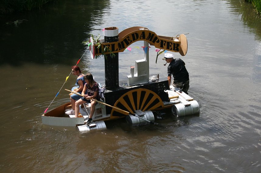 13. Badewannenrennen in Bennungen