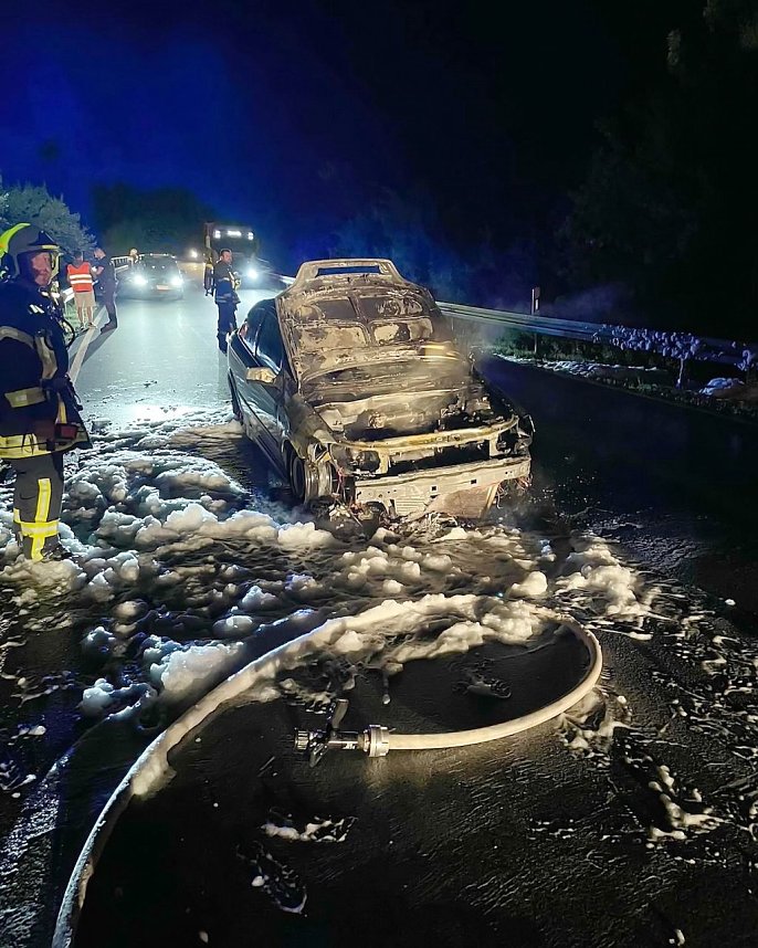 Autobrand in der Nacht