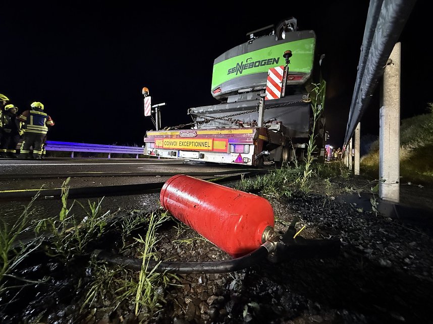 LKW-Brand auf der A38