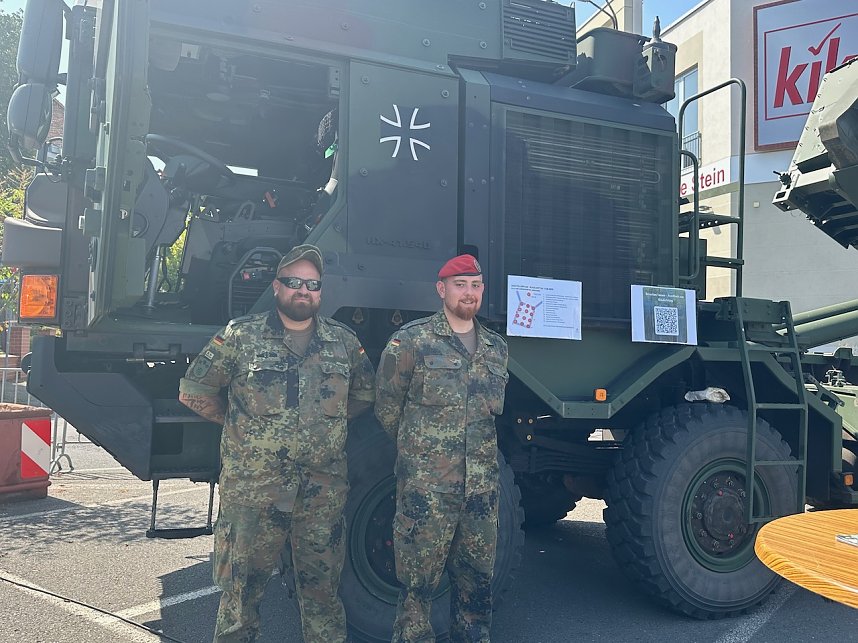 "Blaulichttag" auf dem Platz der Gewerkschaften 