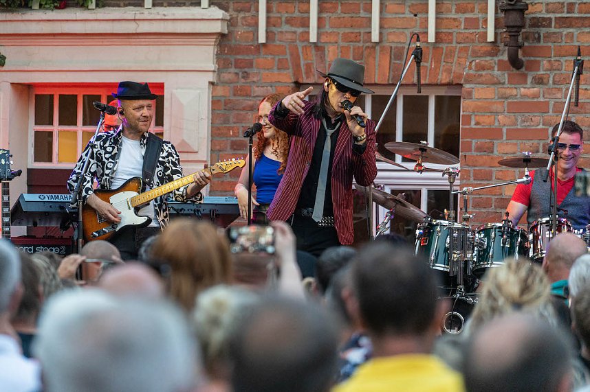 Coverband UDOpie begeistert in der Traditionsbrennerei