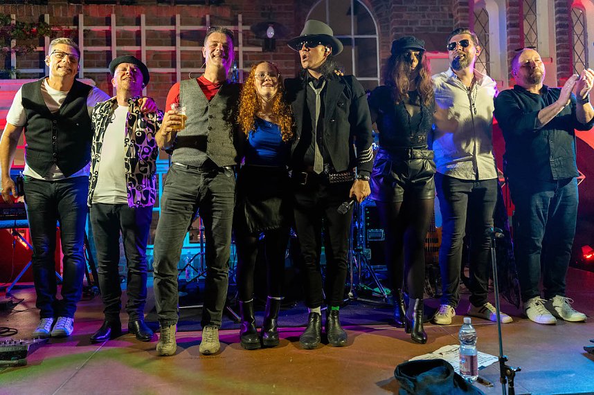 Coverband UDOpie begeistert in der Traditionsbrennerei