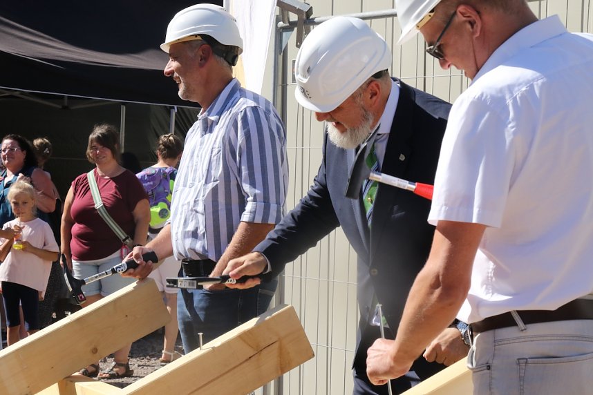 Richtfest an der neuen Ilfelder Grundschule