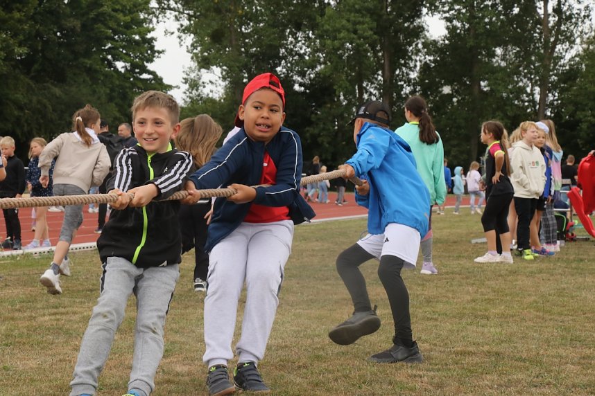 Grundschulsporttag auf dem Hohekreuz-Sportplatz