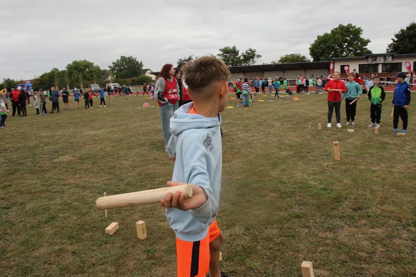 Grundschulsporttag auf dem Hohekreuz-Sportplatz