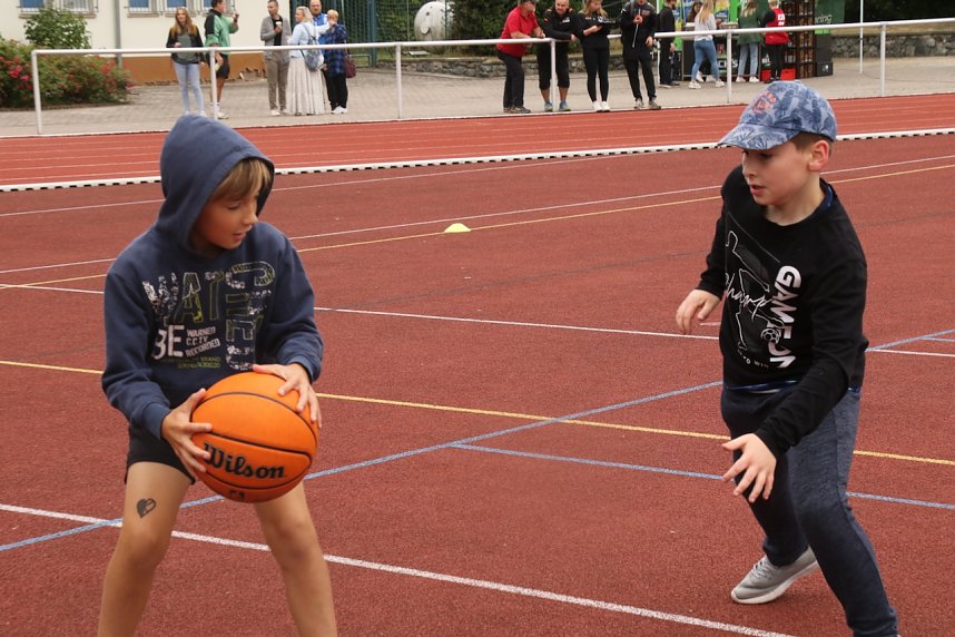 Grundschulsporttag auf dem Hohekreuz-Sportplatz