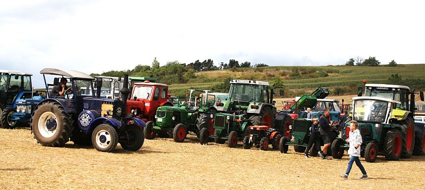 Treckertreffen in Badra