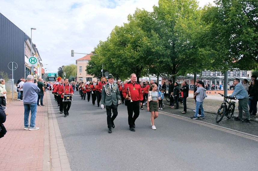 Peter Blei unterwegs beim Ellricher Sch&uuml;tzenfest
