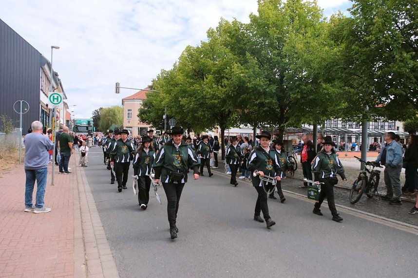 Peter Blei unterwegs beim Ellricher Sch&uuml;tzenfest