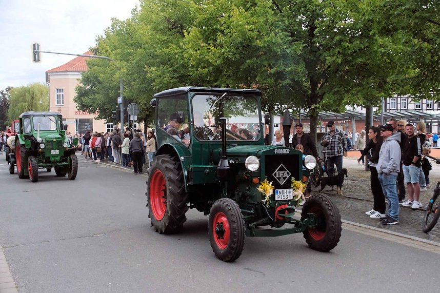 Peter Blei unterwegs beim Ellricher Sch&uuml;tzenfest