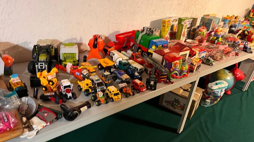 8. Kindersachen- und Spielzeugbasar