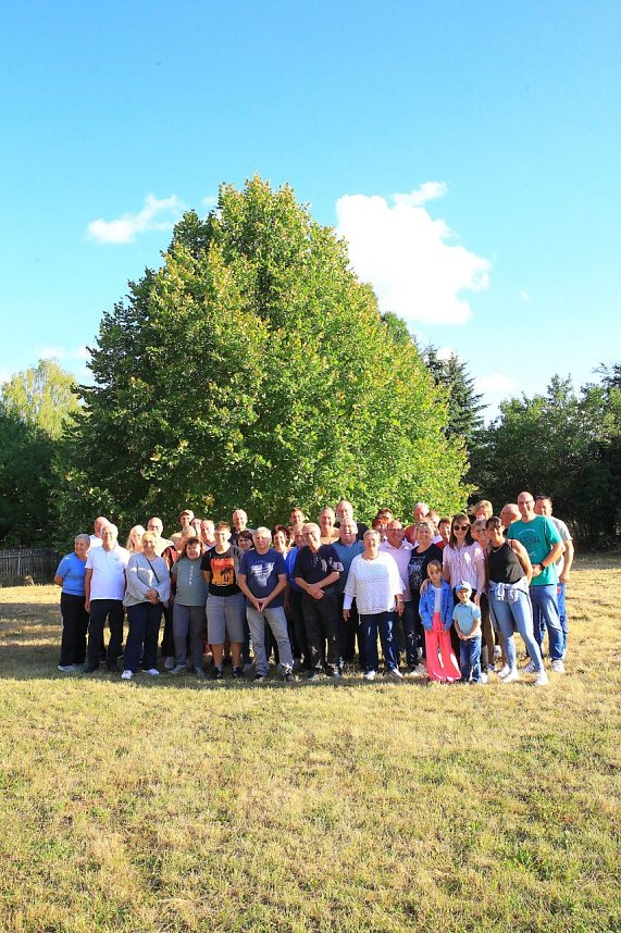 Stra&szlig;enfest in Kleinfurra gefeiert