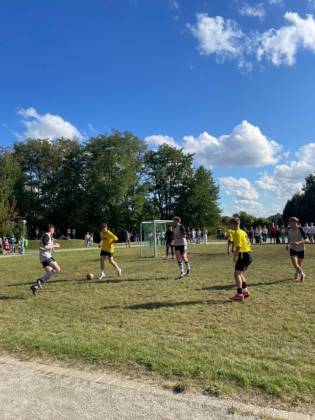 Derby der Gymnasien - am 25. August traten Kicker von Herder und Humboldt gegeneinander an