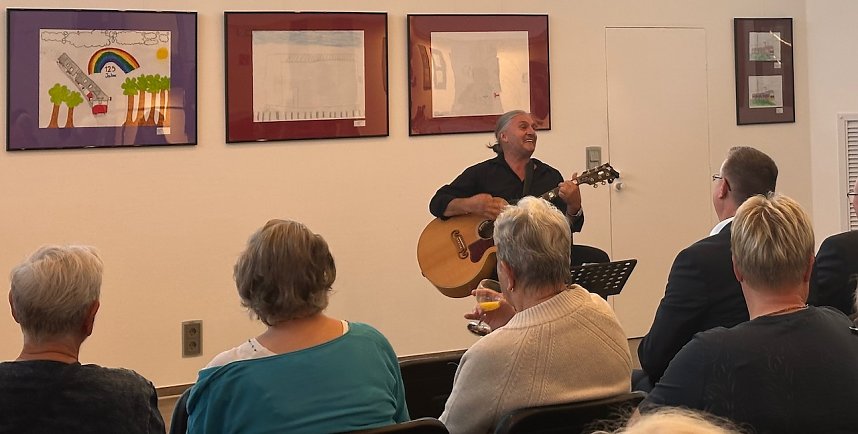 Bilderausstellung zum 125. Stra&szlig;enbahn-Jubil&auml;um in der Kreissparkasse Nordhausen 