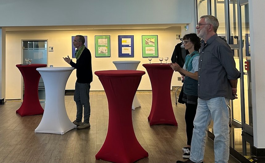 Bilderausstellung zum 125. Stra&szlig;enbahn-Jubil&auml;um in der Kreissparkasse Nordhausen 