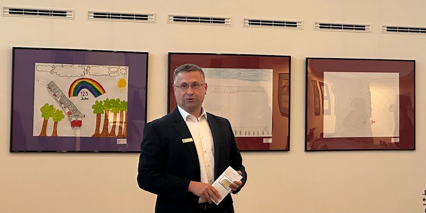 Bilderausstellung zum 125. Stra&szlig;enbahn-Jubil&auml;um in der Kreissparkasse Nordhausen 