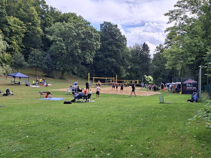 Sommerliches Volleyballturnier