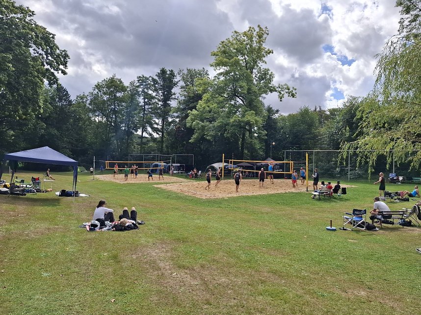 Sommerliches Volleyballturnier