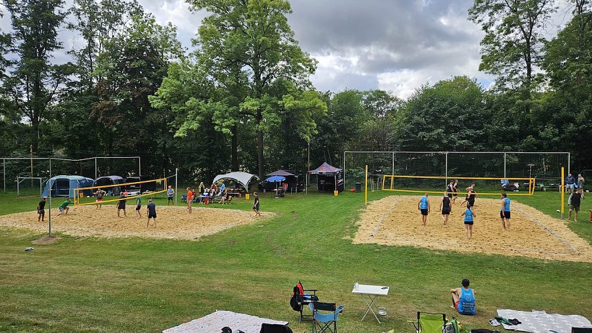 Sommerliches Volleyballturnier