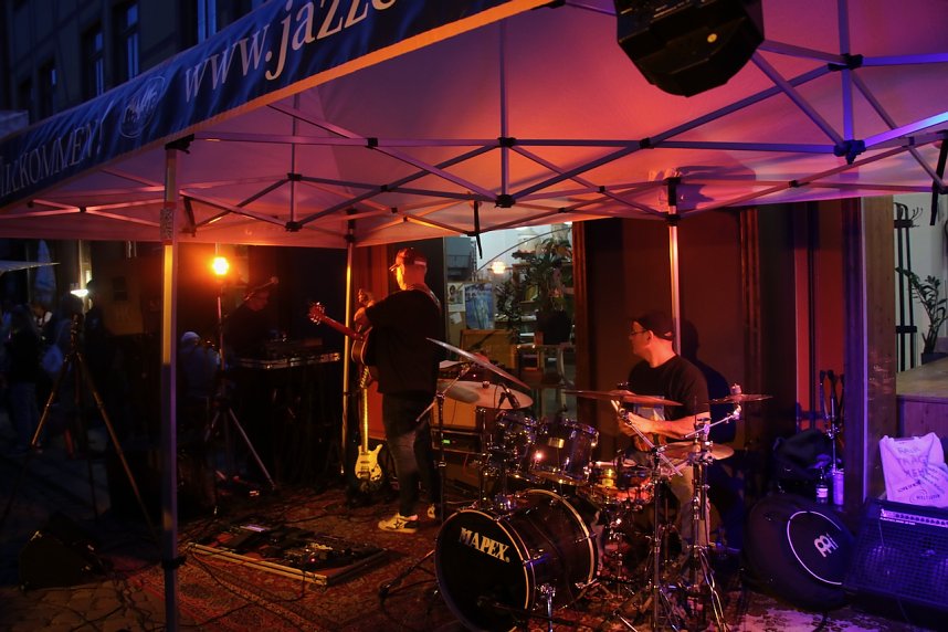 Barf&uuml;&szlig;er Sommer in der Kurzen Meile