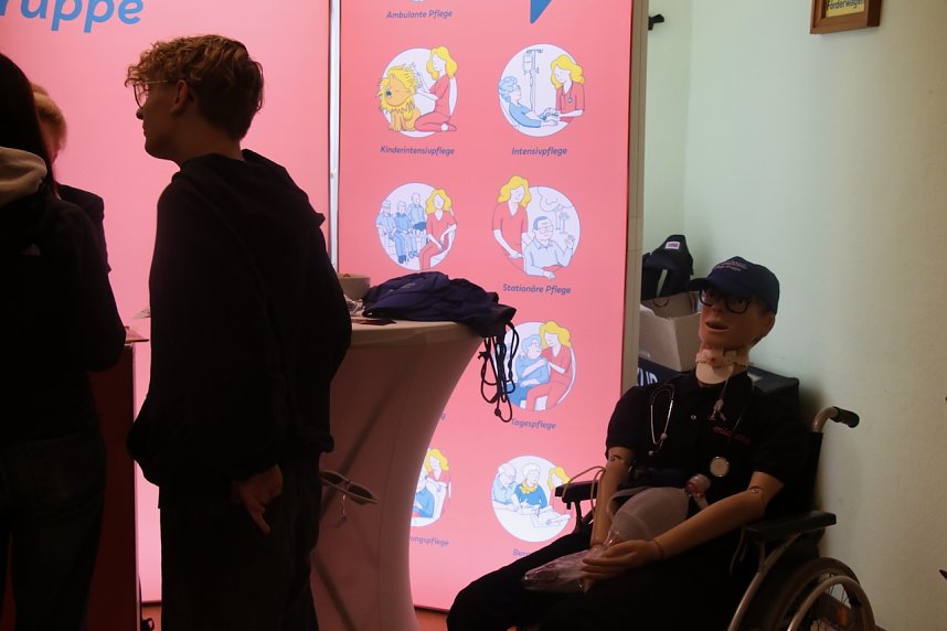 Volles Haus zur Berufsmesse "BAM" im Bleicher&ouml;der Kulturhaus