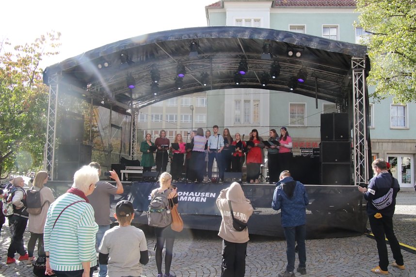 Nordhausen zusammen feiert auf dem Rathausplatz