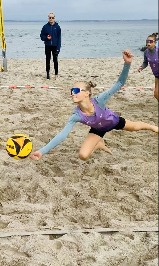 Lucie Rieger und Magdalena Buchwald bei den Deutschen Meisterschaften im Beach-Volleyball