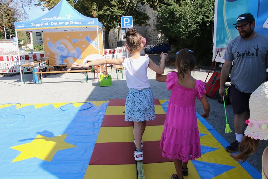 Kinderrechte-Fest in der Flohburg und Essen der Kulturen in der Kurzen Meile in Nordhausen