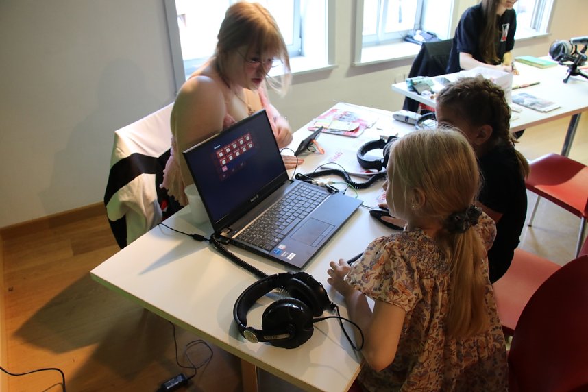 Kinderrechte-Fest in der Flohburg und Essen der Kulturen in der Kurzen Meile in Nordhausen