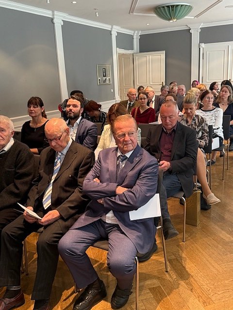 Auszeichnung f&uuml;r Dr. Dieter Kornmann