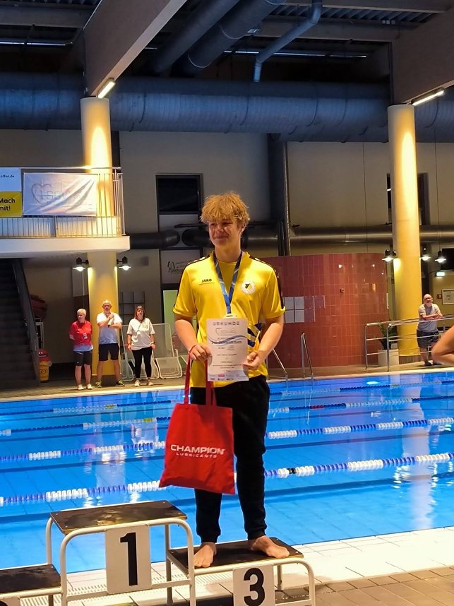 Nordh&auml;user Teilnehmer am 24-Stunden-Schwimmen in M&uuml;hlhausen