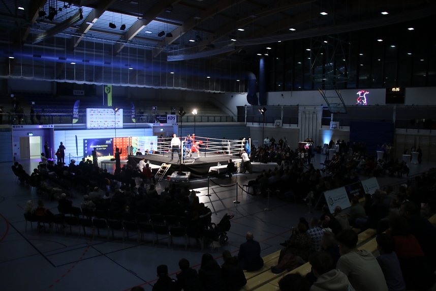 Boxgala in der Wiedigsburghalle