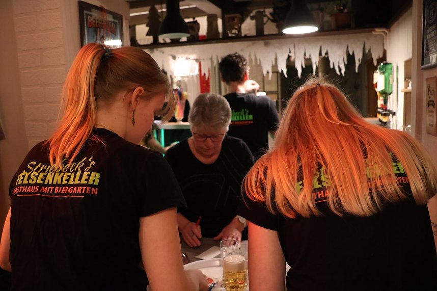 Die Servicekr&auml;fte sorgten f&uuml;r die Bewirtung der G&auml;ste