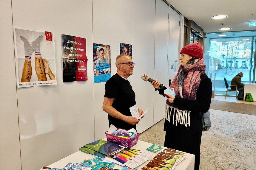 Infotisch zum Welt-Aids-Tag