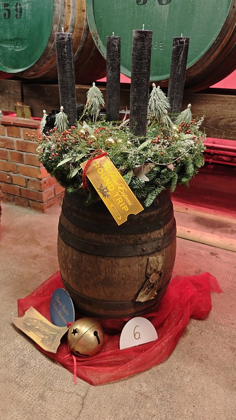 Adventskranz zum Thema Eisenbahn