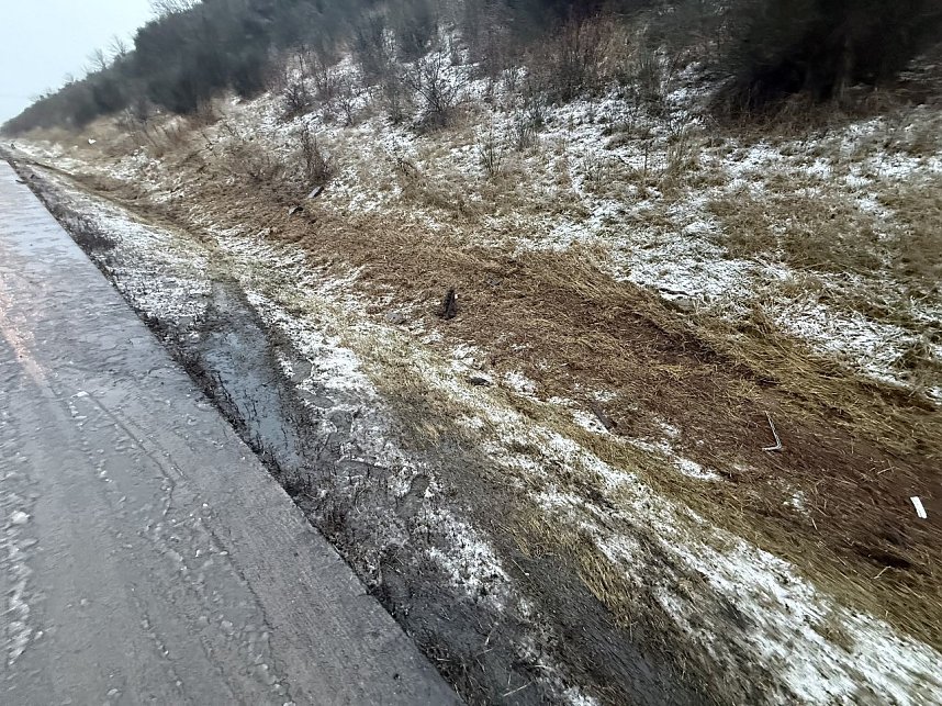 Bei Winterwetter zu schnell unterwegs: Unfall auf der A38