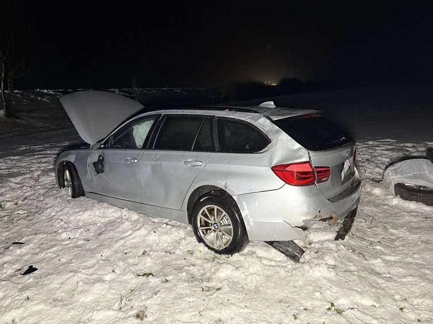 Gl&uuml;ck im Ungl&uuml;ck hatte der Fahrer eines BMW. Er wurde bei dem Unfall nur leicht verletzt.