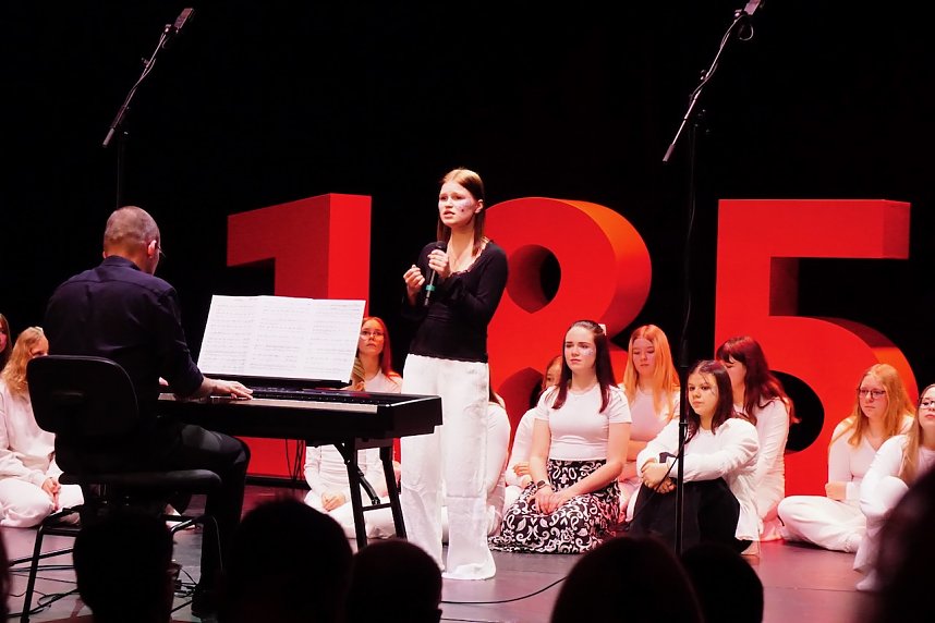 185 Jahre Kreissparkasse Nordhausen dominierten den Jahresempfang am Donnerstagabend im Theater.