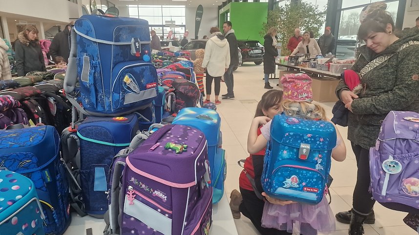 Schulranzentag und Skoda-Buffett im Skoda-Autohaus in Nordhausen
