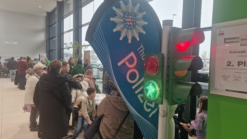 Schulranzentag und Skoda-Buffett im Skoda-Autohaus in Nordhausen