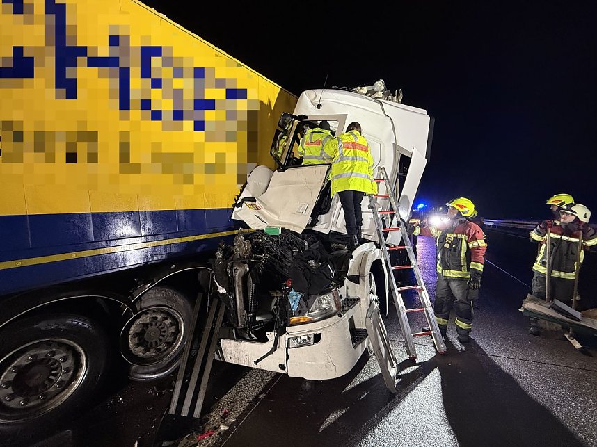 Ein Lkw-Unfall ereignete sich auf der A38.